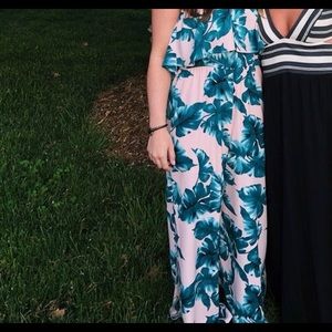 Super cute leaf jumpsuit!